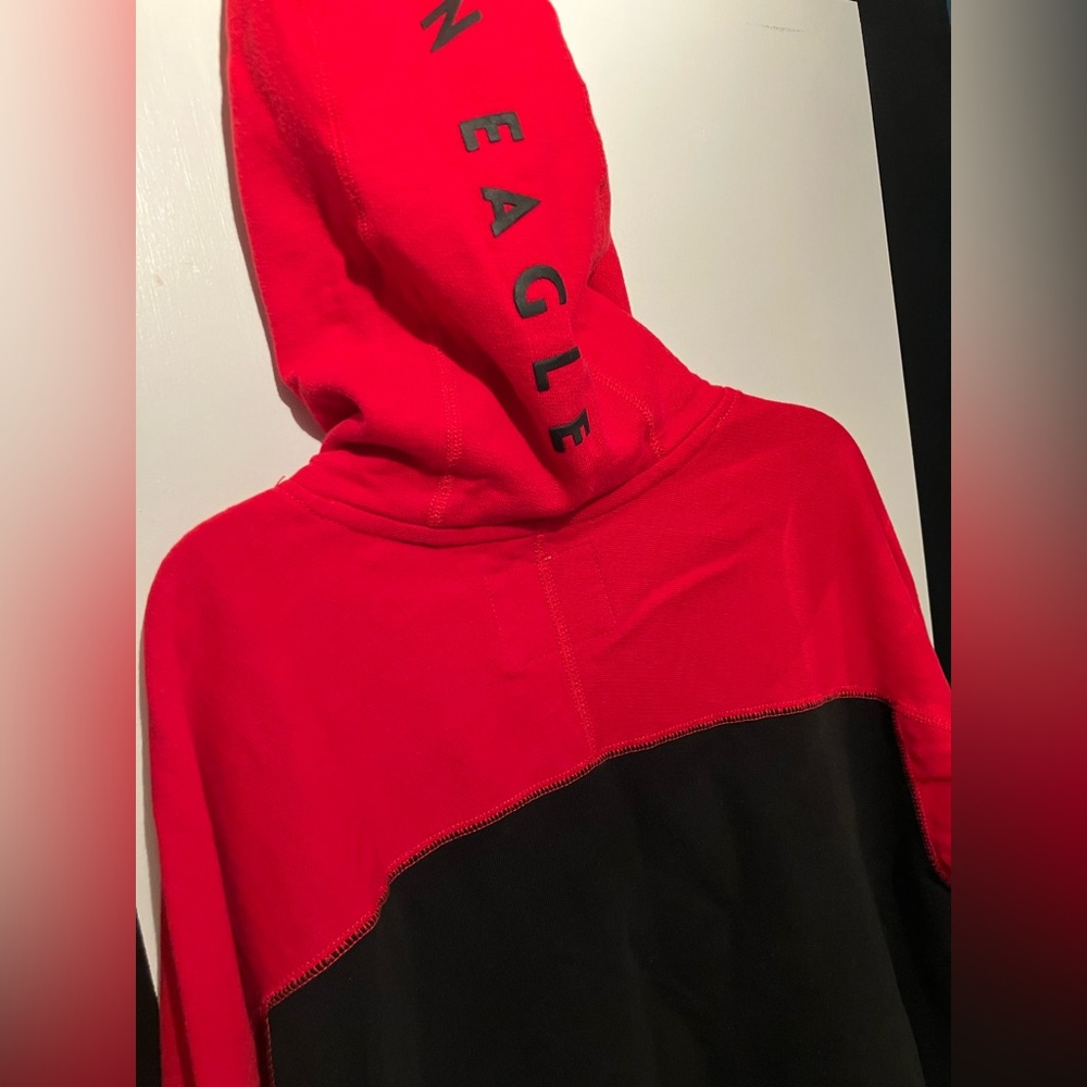 American Eagle l Red And Black Pullover Hoodie